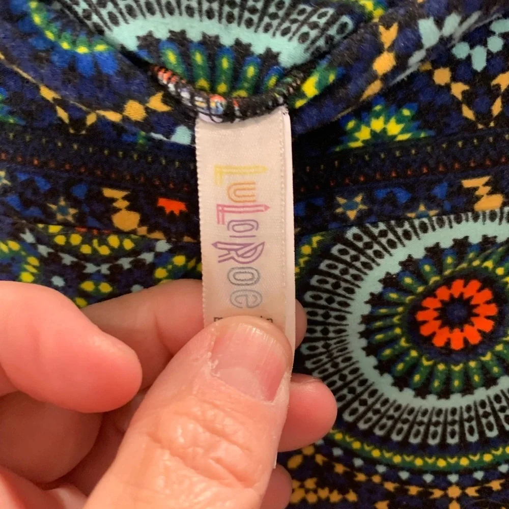 LuLaRoe Blue and Green Geometric Leggings - Picture 4 of 5